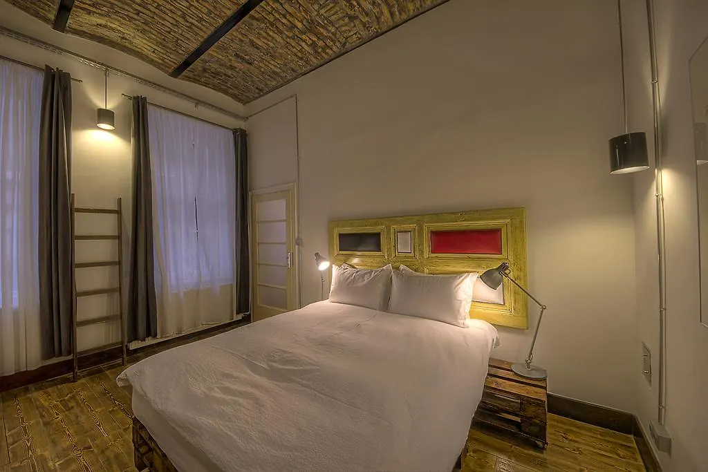 Ferienwohnung The Living Quarters Budapest