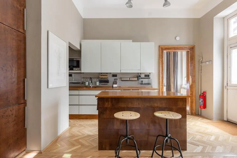 The Living Quarters Apartment Budapesta 0*,  Ungaria