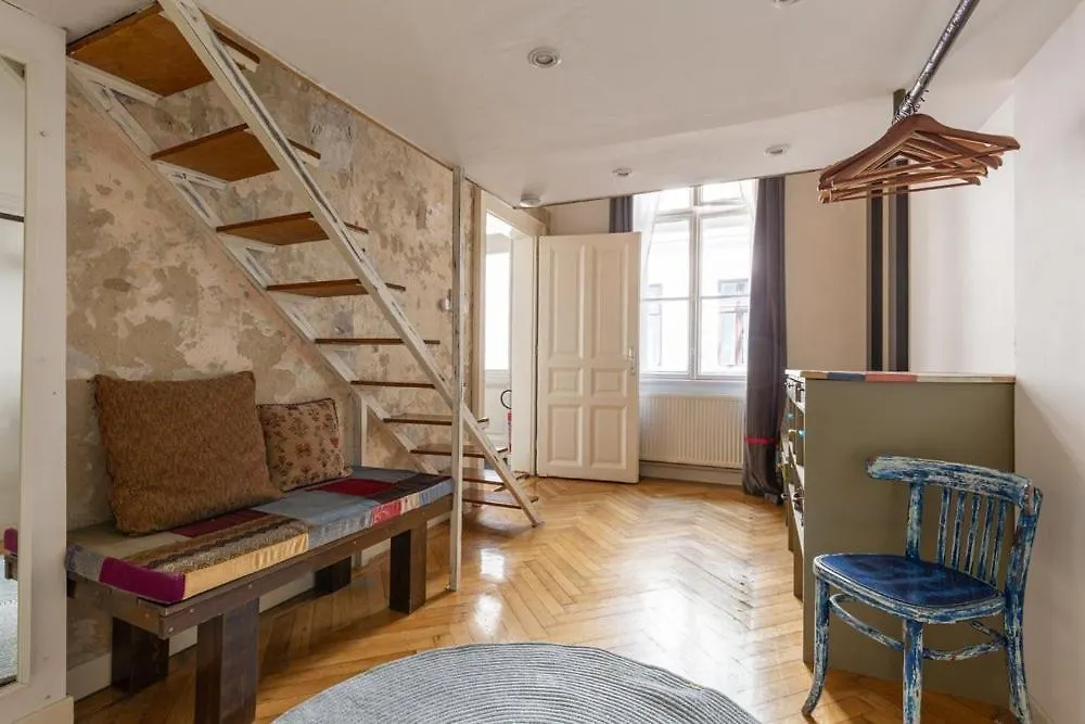 The Living Quarters Apartment Budapesta